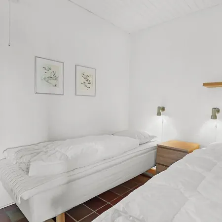 Ferienhaus Schönes Haus In Aakirkeby Mit Wlan Åkirkeby