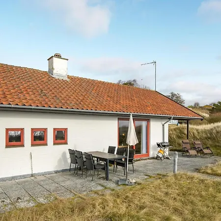 Schönes Haus In Aakirkeby Mit Wlan