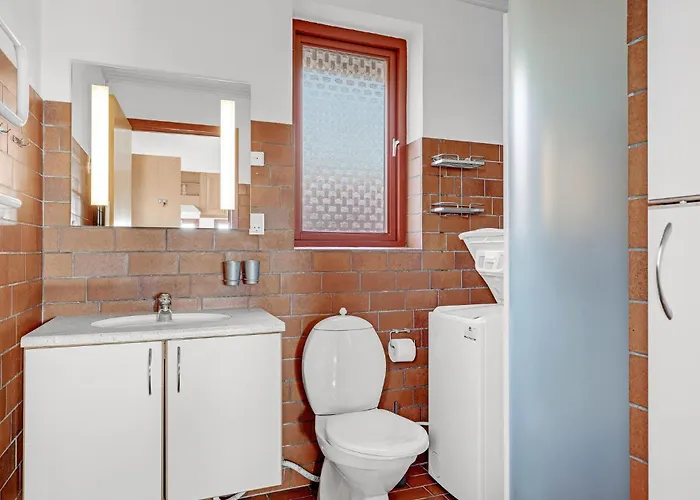 Ferienhaus Beautiful In Aakirkeby With Wifi *